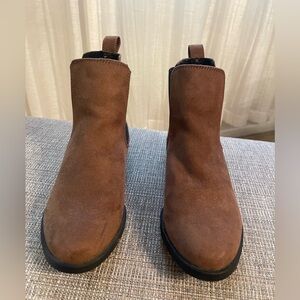 H&M Women’s Chelsea boots